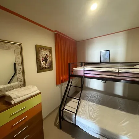 Apartment F10 - Edificio Mondrian World, Prime - Servhouse *